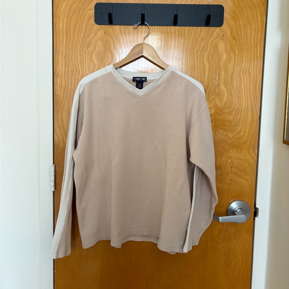 Cherokee vintage 100% cotton v-neck sweatshirt